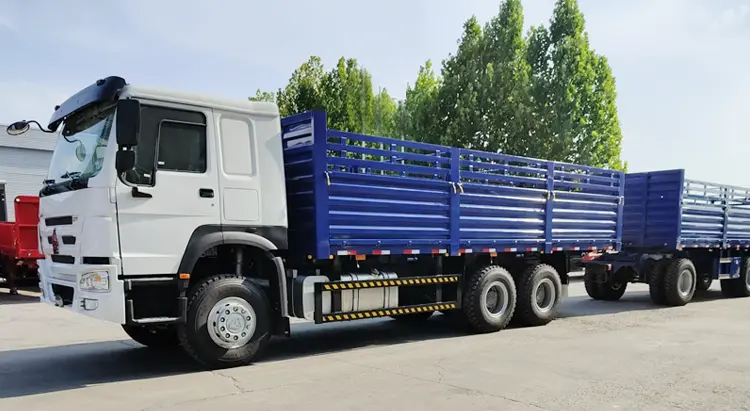 Sinotruk Howo 6×4 Cargo Truck